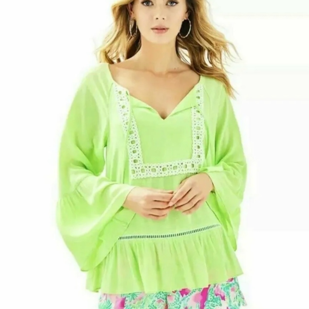 Lilly Pulitzer Amisa bell sleeves blouse in mermaid green. Worn once . Retail 13